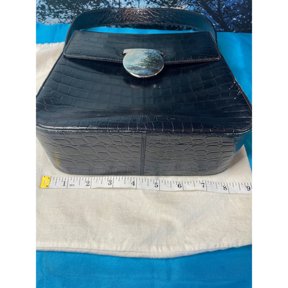 Women's Salvatore Ferragamo Vintage Black Leather Shoulder Bag EUC - Picture 13 of 16